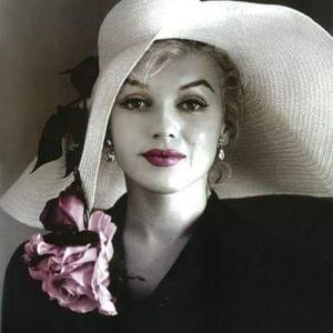 Meet your Posher, Phyllis